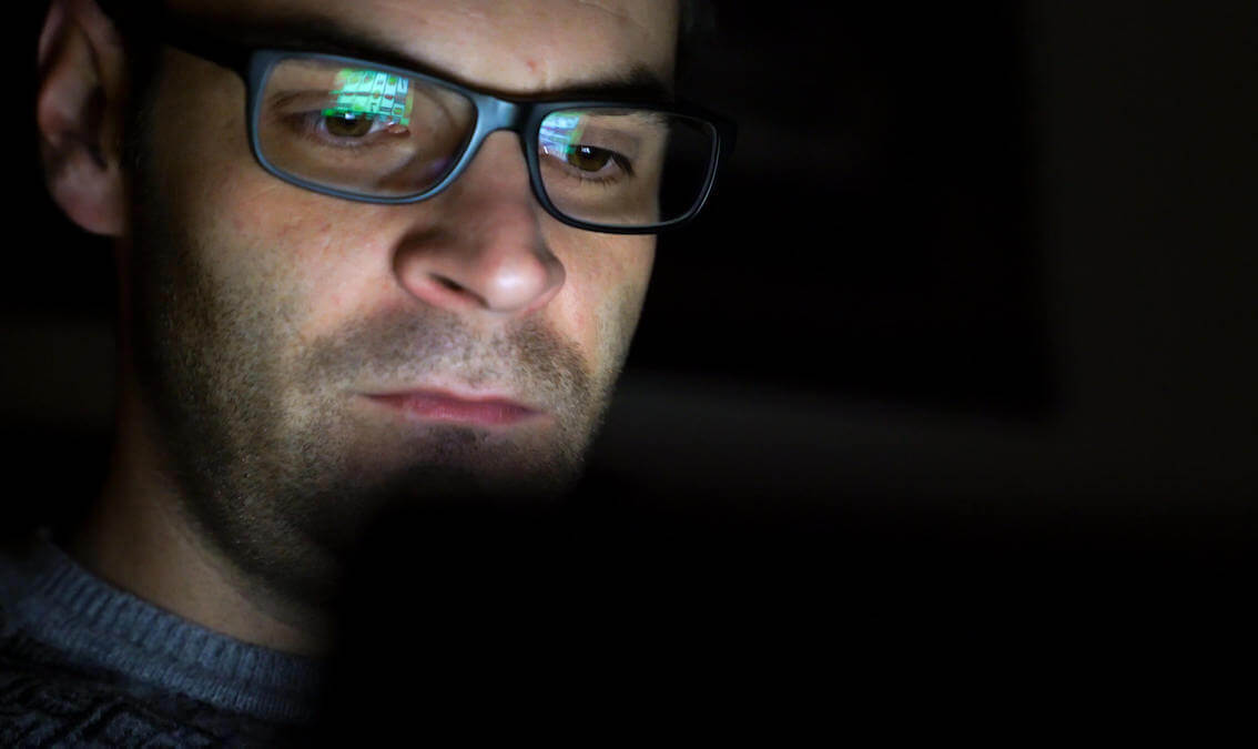When your Online Casino Game Rules your Life (And what to do about it) 1 addicted player 2 2